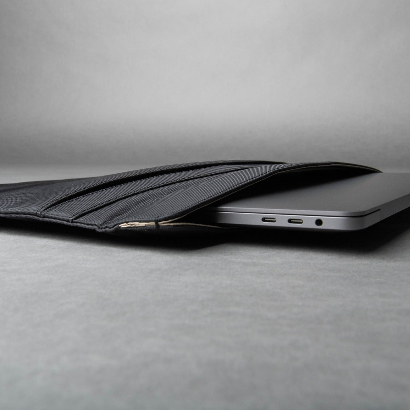 SLNT Faraday Laptop and Tablet Sleeves Weatherproof Nylon Black-Tactical Source LLC